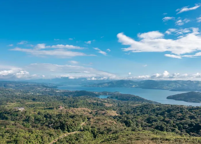 Cozy 2br Near Arenal, Walk To Town *