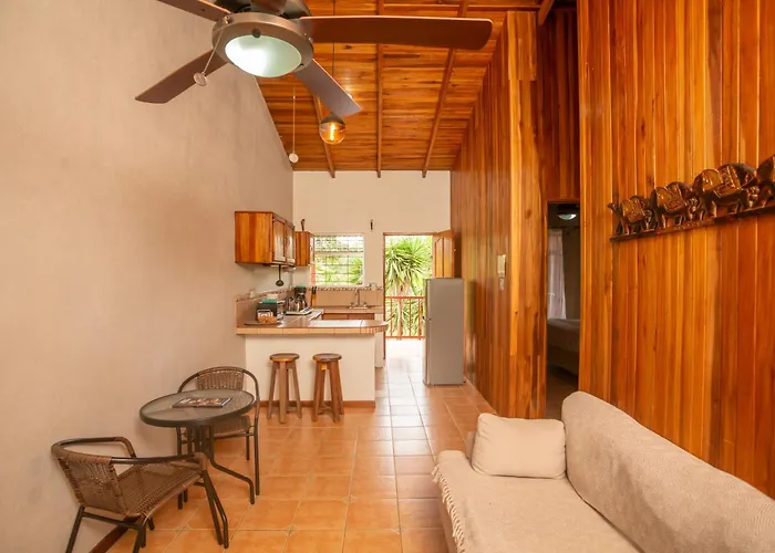 Cozy 2br Near Arenal, Walk To Town * Nuevo Arenal